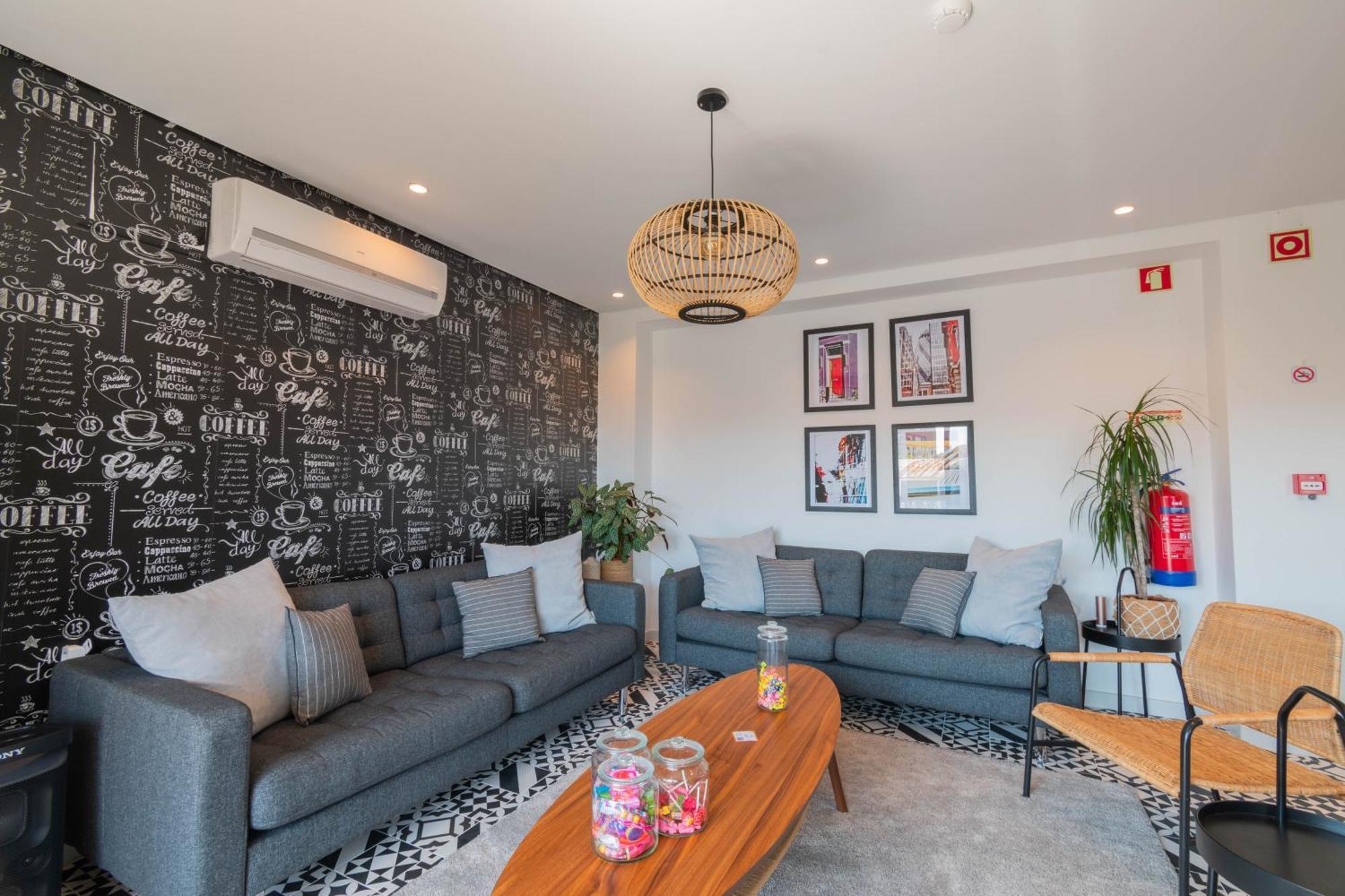 Bed and Breakfast 7Min To Uni Se-Velha - Ac - Work Desk - 300Mbs Wifi Coimbra Exteriér fotografie